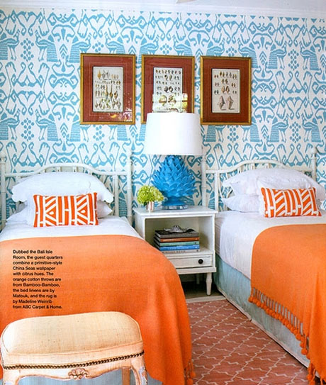 Orange-Turquoise-Bedroom-Interior